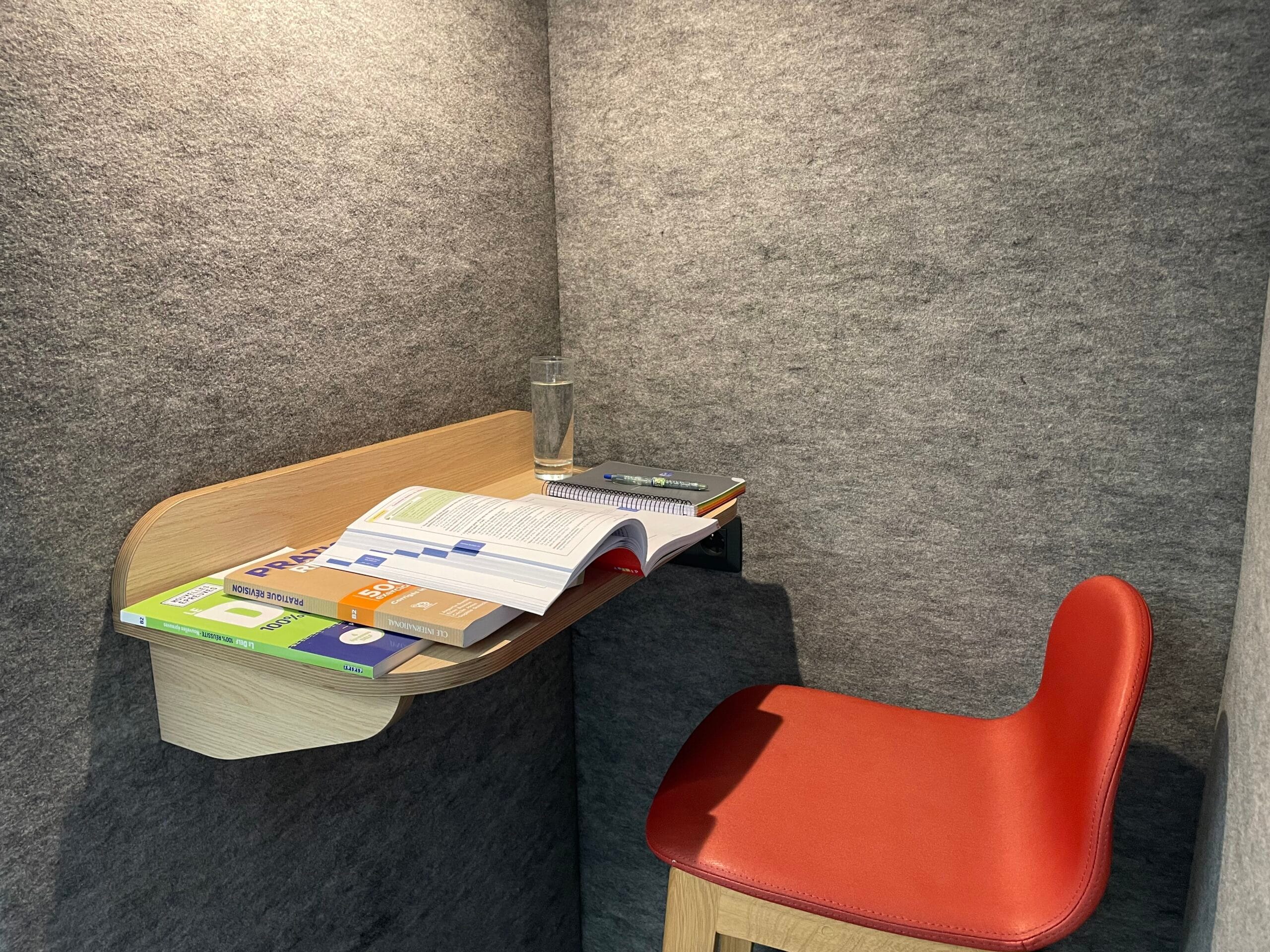 Professional coworking space at FTC Paris for business French immersion and networking